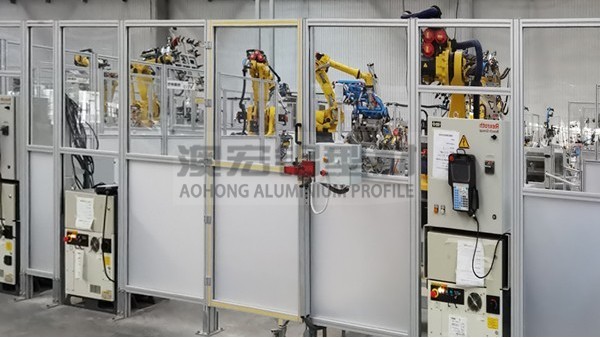 安全通透又靈活！詳解工業(yè)鋁型材圍欄的五大應(yīng)用場(chǎng)景